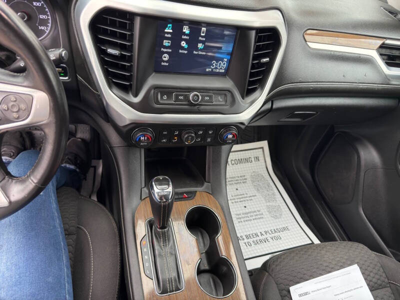 2017 GMC Acadia SLE-1