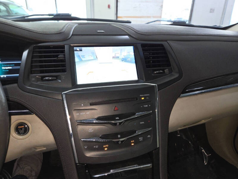 2015 Lincoln MKS