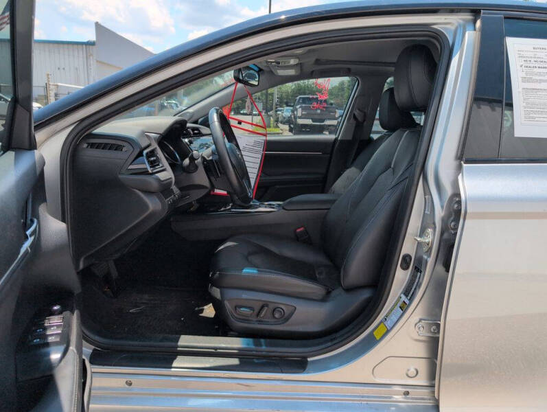 2020 Toyota Camry XSE