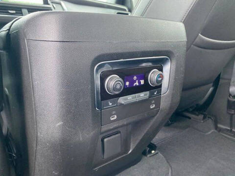 2022 Chevrolet Suburban RST