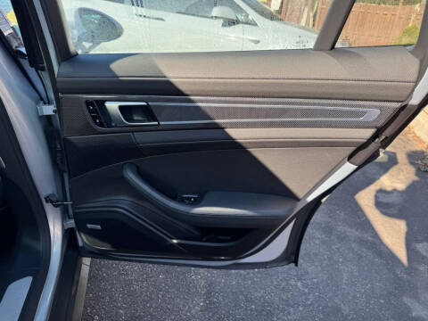 2018 Porsche Panamera