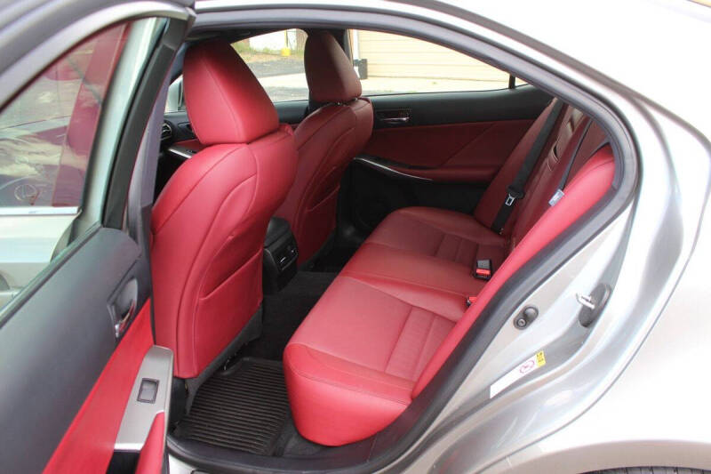 2016 Lexus IS 300