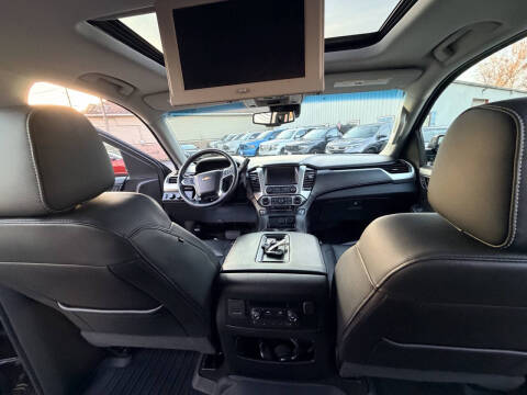 2017 Chevrolet Suburban LT