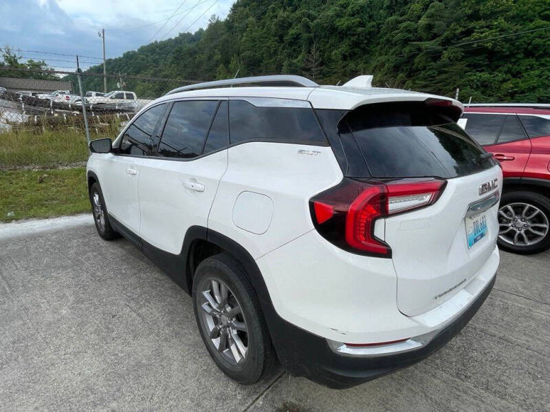 2022 GMC Terrain SLT