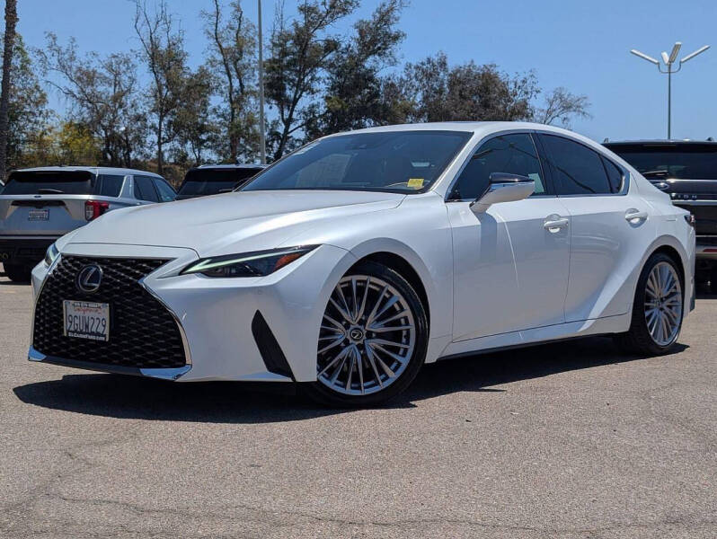 2023 Lexus IS 300