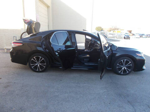 2018 Toyota Camry SE