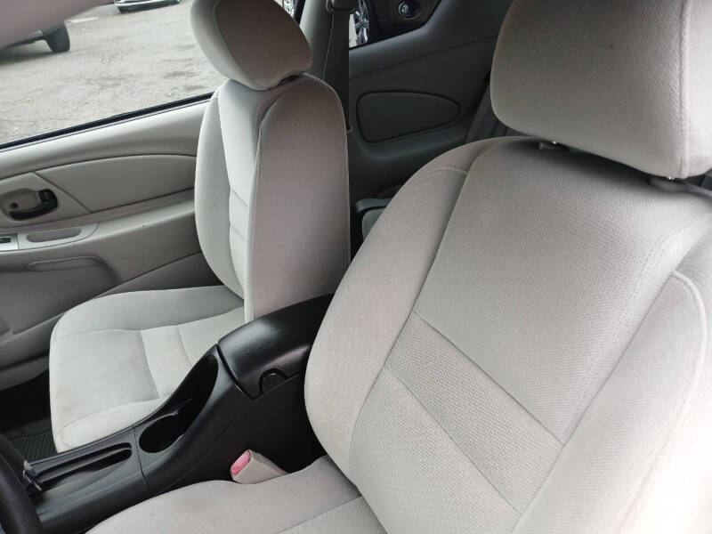 2007 Chevrolet Monte Carlo LS