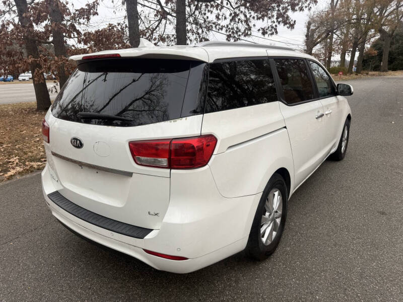 2016 Kia Sedona LX