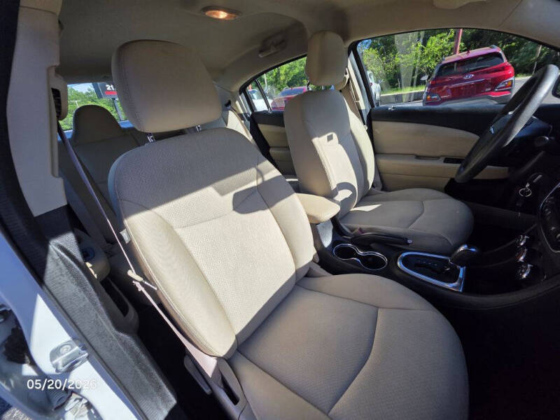 2014 Chrysler 200 LX