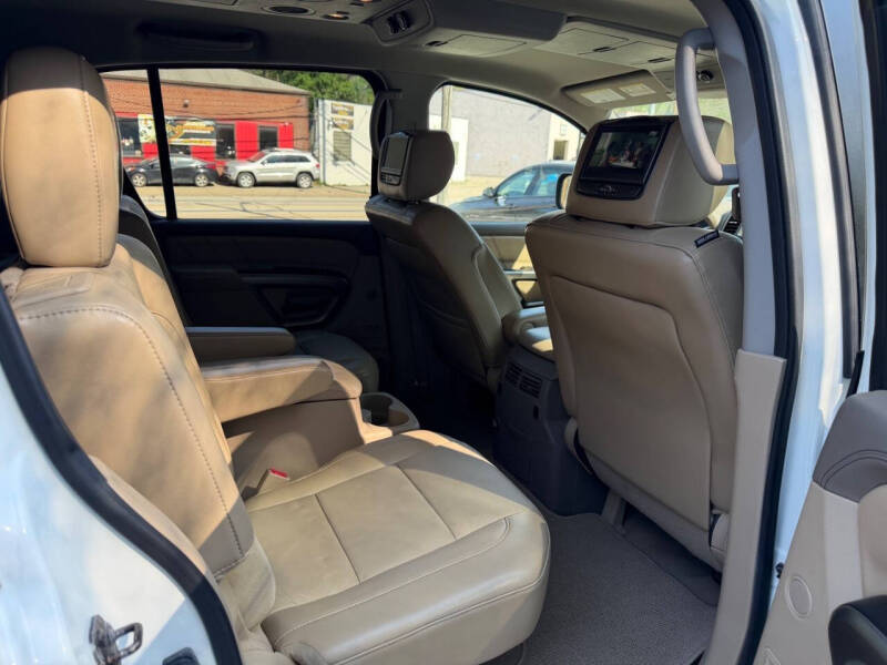 2015 Nissan Armada Platinum