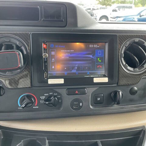 2021 Ford E-Series E-450 SD