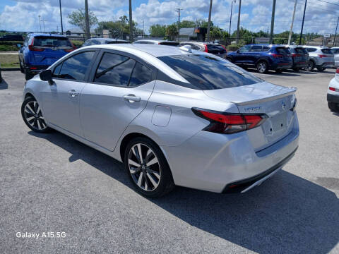 2020 Nissan Versa SR