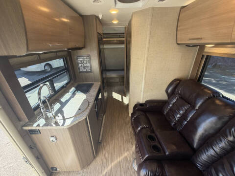 2016 Thor Motor Coach COMPASS