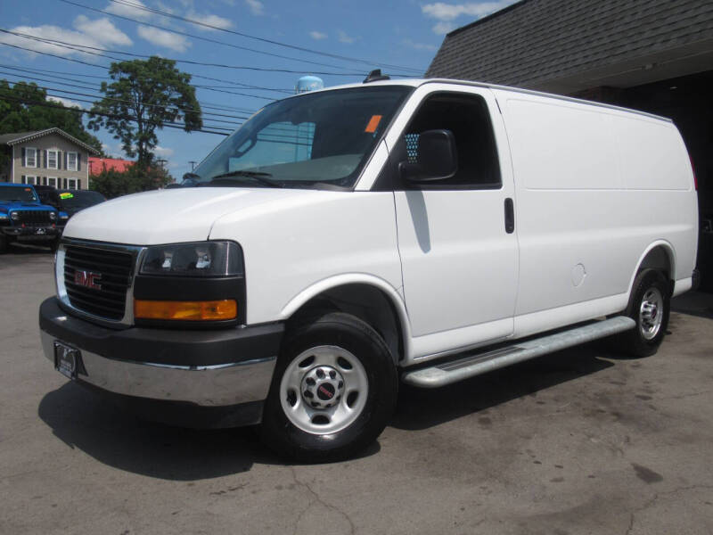 2025 GMC Savana 2500