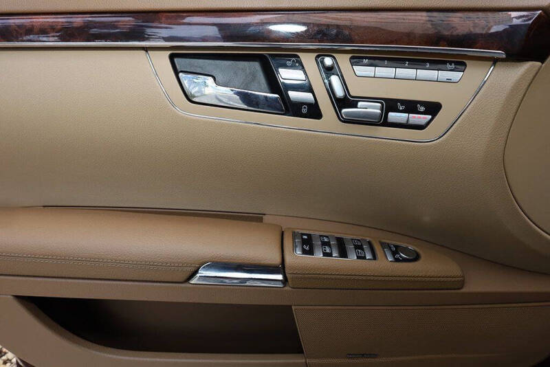 2007 Mercedes-Benz S-Class S 550