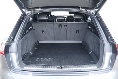 2019 Audi e-tron quattro Prestige