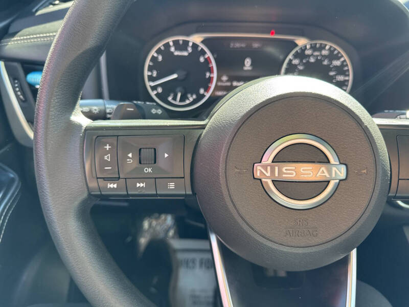 2024 Nissan Rogue SV