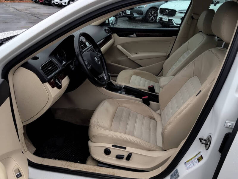 2012 Volkswagen Passat TDI SEL Premium