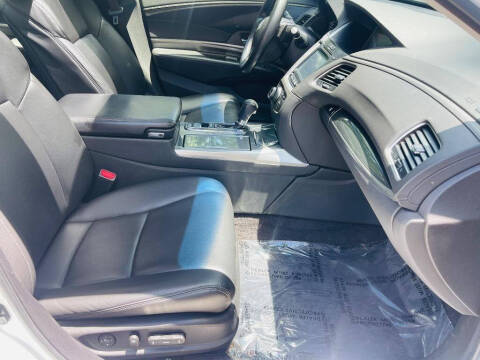 2014 Acura RLX