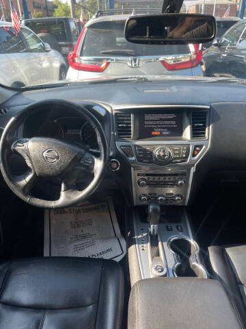 2019 Nissan Pathfinder SL