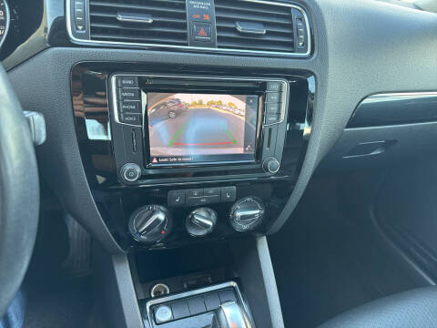 2016 Volkswagen Jetta 1.8T SEL Premium