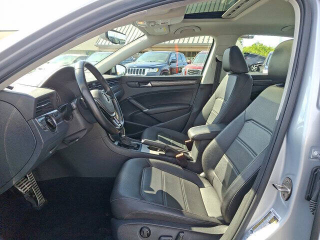 2020 Volkswagen Passat R-Line