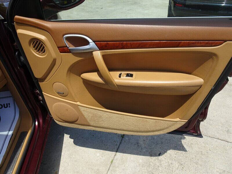 2004 Porsche Cayenne Turbo