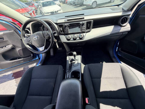 2016 Toyota RAV4 LE