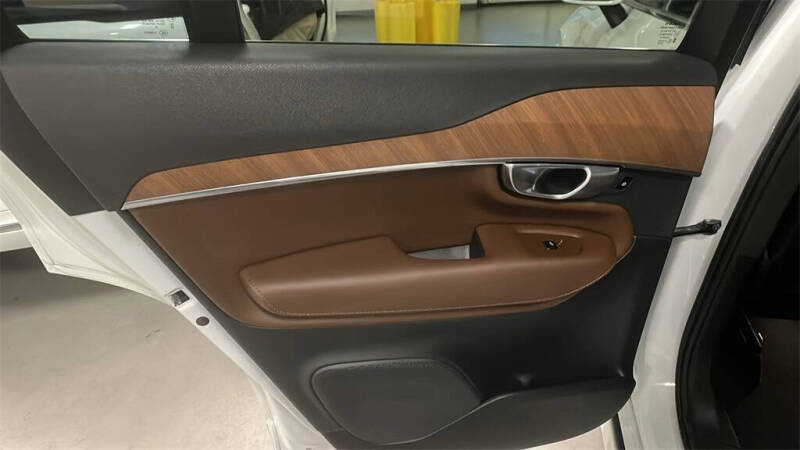 2024 Volvo XC90 B6 Plus Bright Theme 7P
