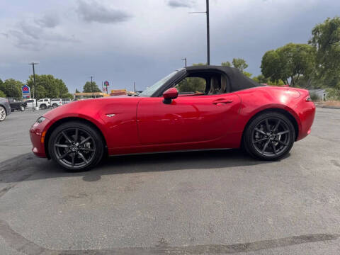 2016 Mazda MX-5 Miata Grand Touring