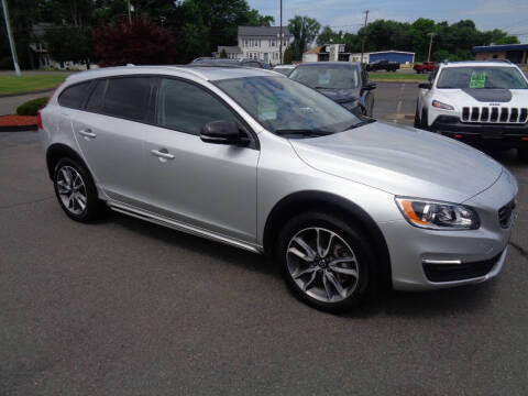 2018 Volvo V60 Cross Country for sale at BETTER BUYS AUTO INC in East Windsor CT