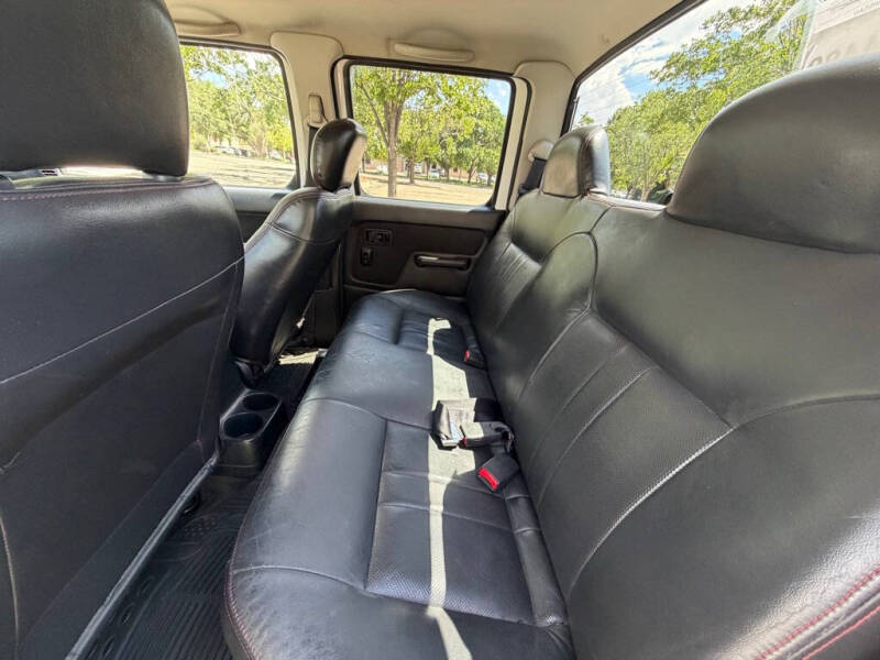2001 Nissan Frontier SC