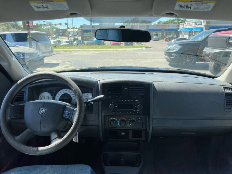 2005 Dodge Dakota ST