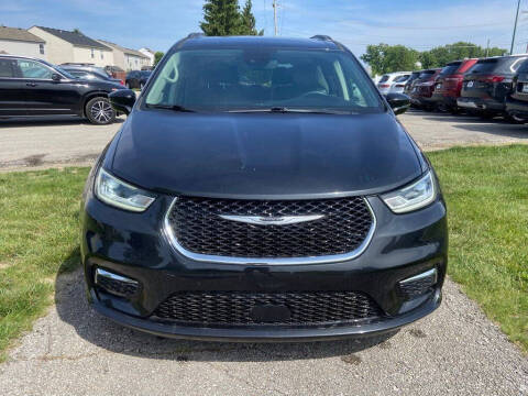 2022 Chrysler Pacifica Touring L