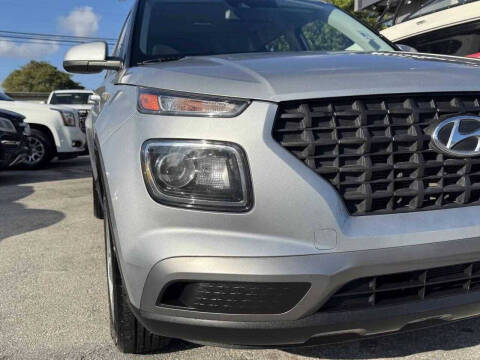 2021 Hyundai Venue SE