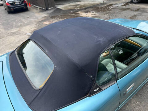 2001 Aston Martin DB7 Volante