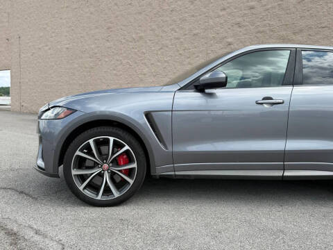 2020 Jaguar F-PACE SVR