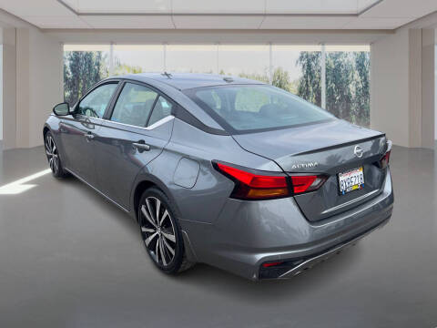 2021 Nissan Altima 2.5 SR