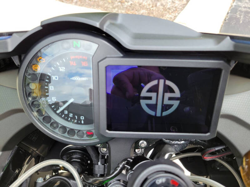 2025 Kawasaki Ninja H2 Carbon ABS