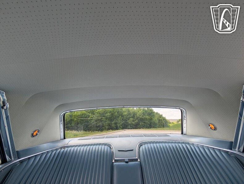 1964 Ford Thunderbird