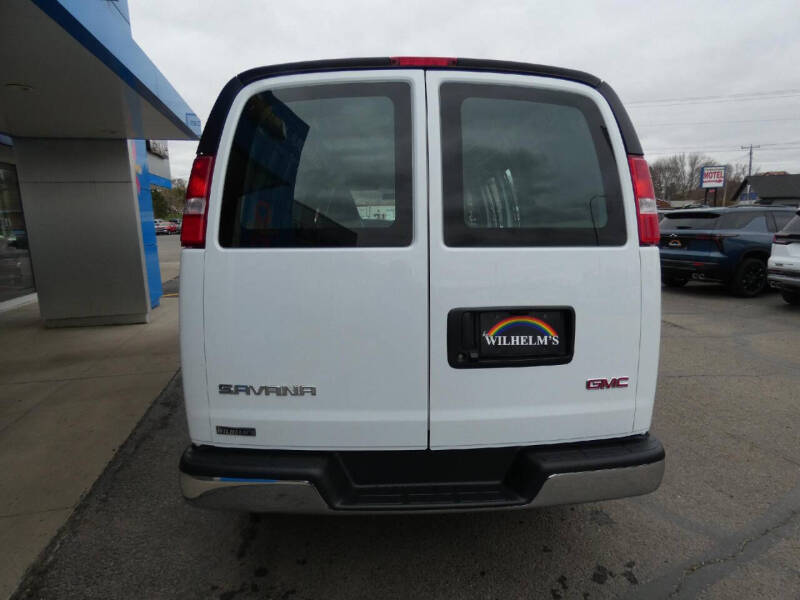 2026 GMC Savana 2500