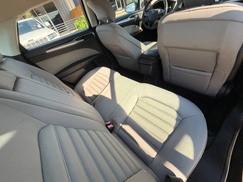 2014 Ford Fusion S