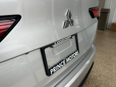 2023 Mitsubishi Outlander ES