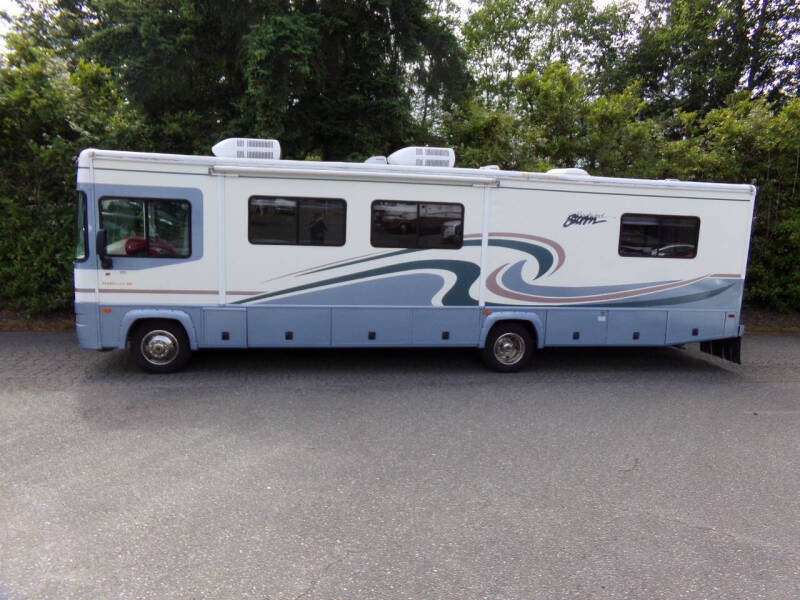 2000 Fleetwood RV SOUTHWIND CLASS A 34'7 for sale at Signature Auto Sales in Bremerton WA