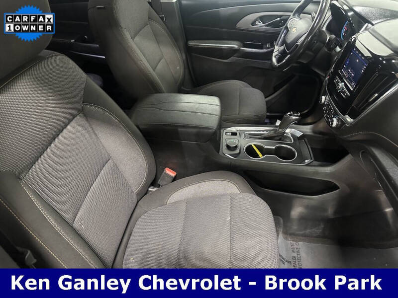 2020 Chevrolet Traverse LT Cloth