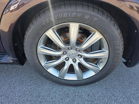 2012 Infiniti QX56