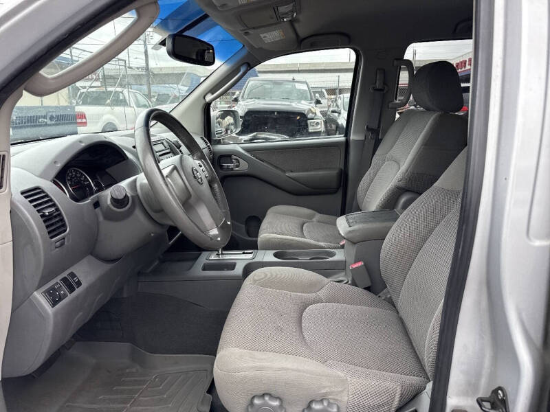 2006 Nissan Frontier LE