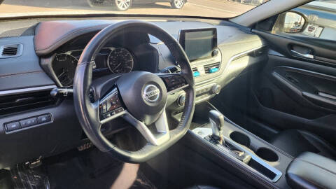 2020 Nissan Altima 2.5 SR