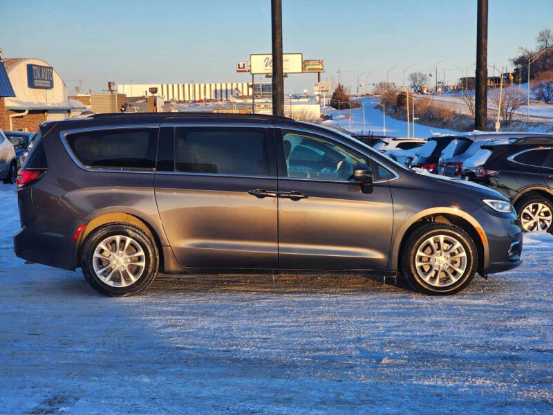2021 Chrysler Pacifica Touring