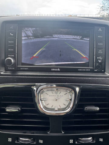 2016 Chrysler Town and Country Touring